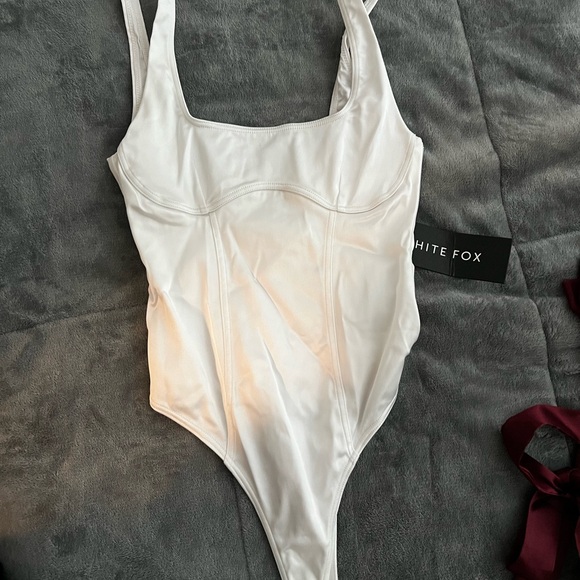 First Class Bodysuit White - Picture 4 of 5